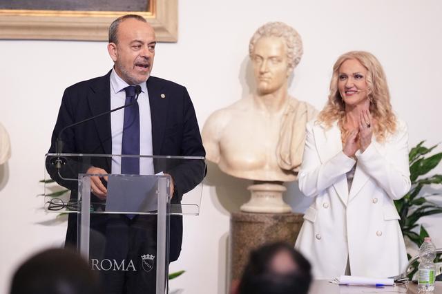 Un intervento dal palco